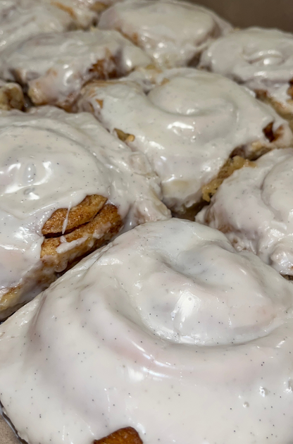 Cinnamon Buns (1 dozen)